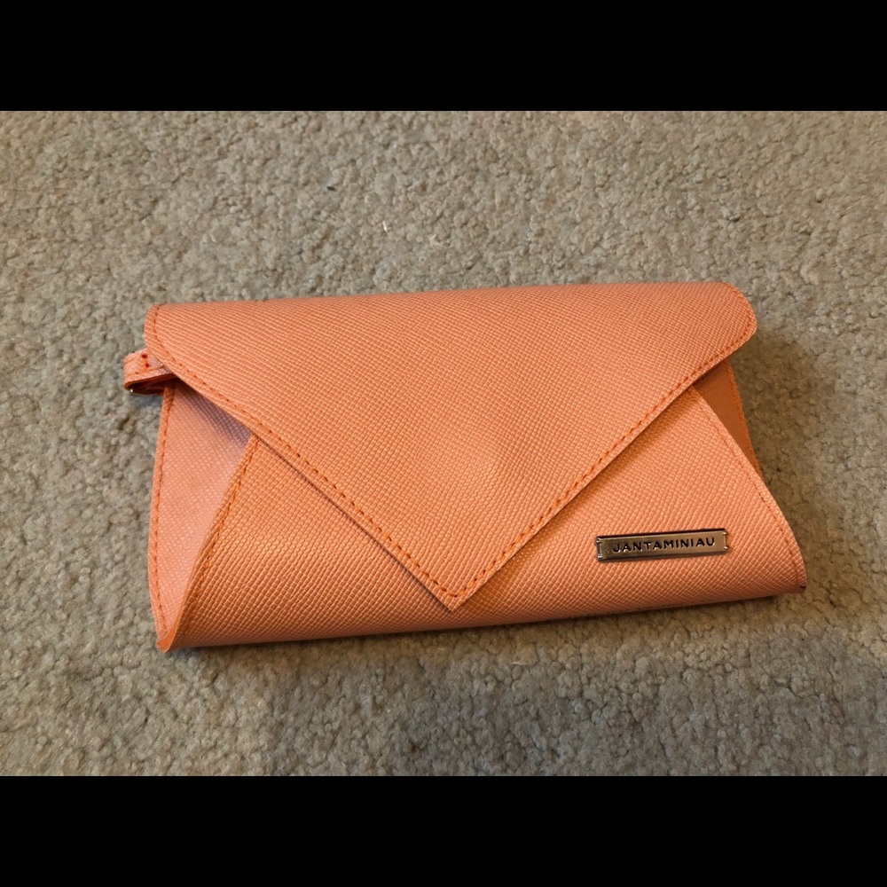 Crossbody/Clutch Multiway Bag
